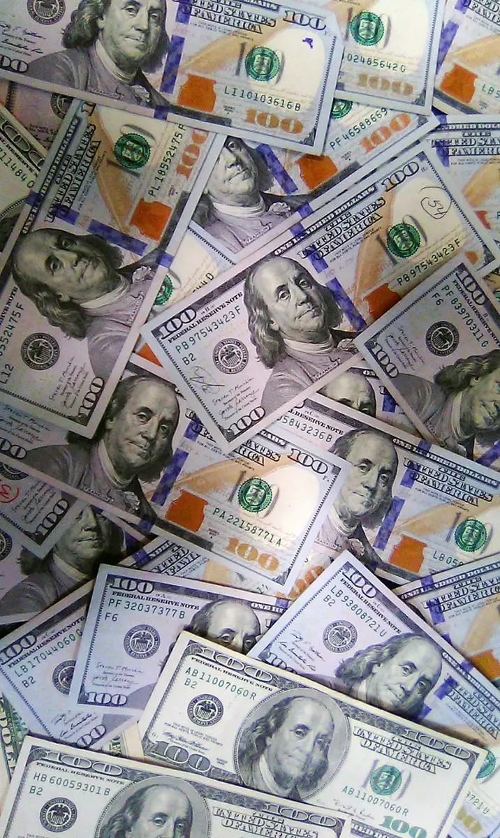 us-100-dollar-bills