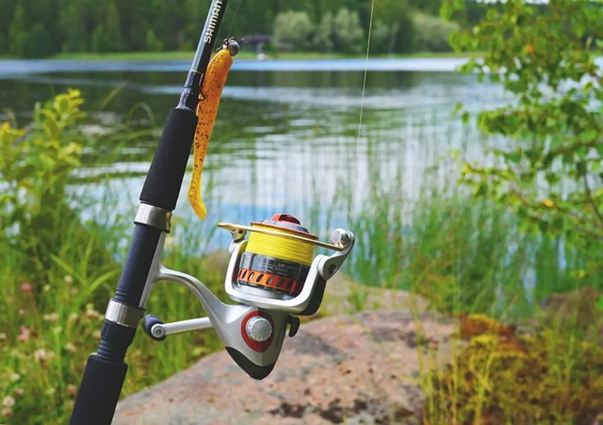 fishing-gear-and-rod