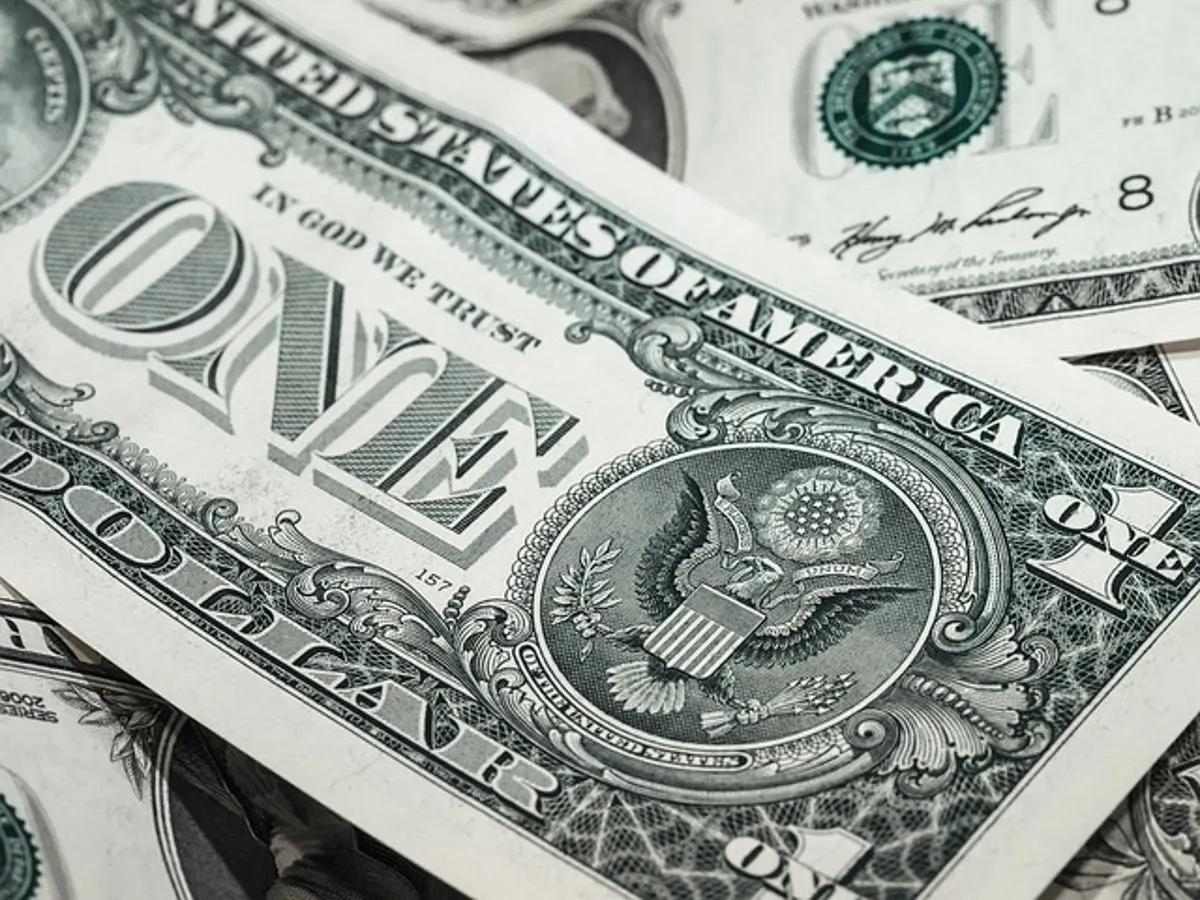 us-one-dollar-bill