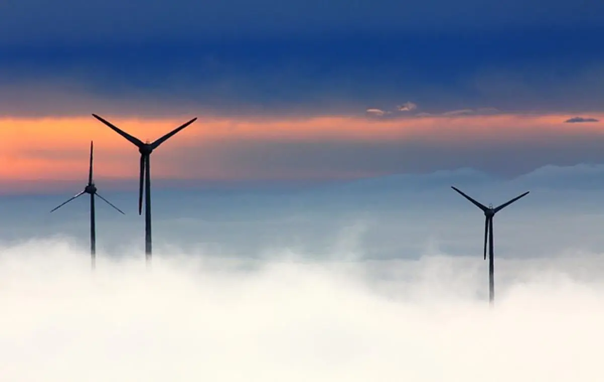 wind-turbines-in-clouds