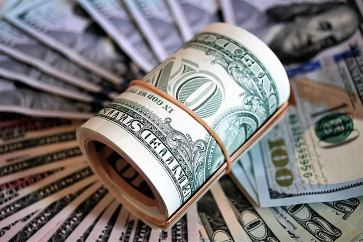 money-us-dollar-bills