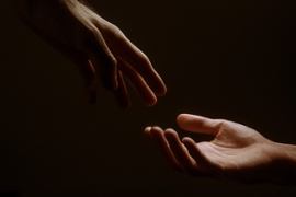 hands-reaching-each-other