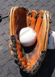baseball-glove-and-ball
