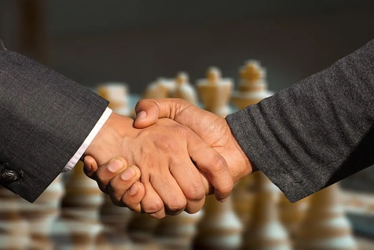handshake-chess-background
