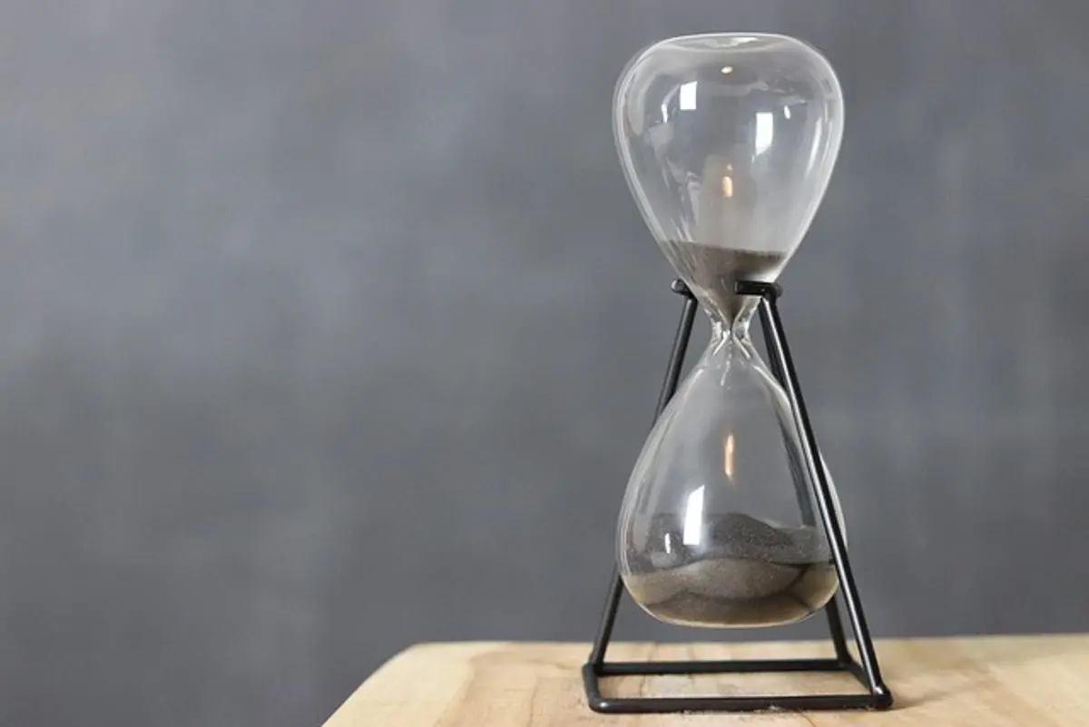 hourglass-time-clock