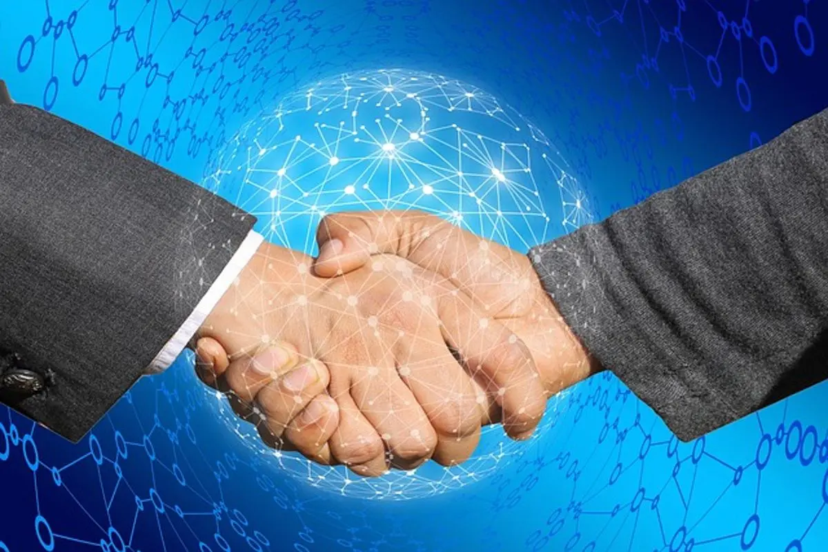 handshake-and-technology
