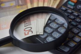 euro-bills-and-calculator