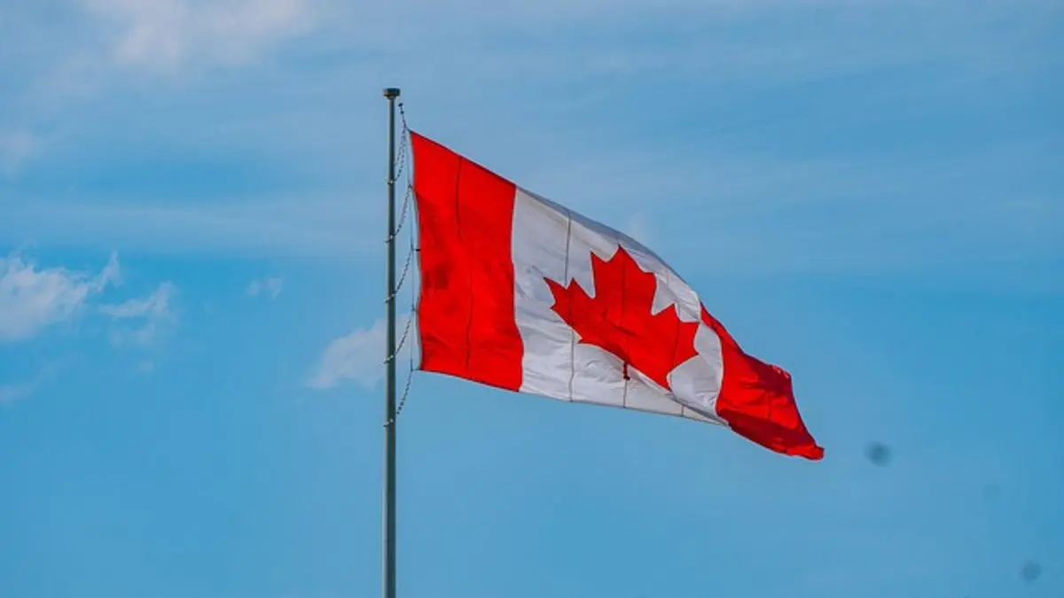 canadian-flag-on-a-pole