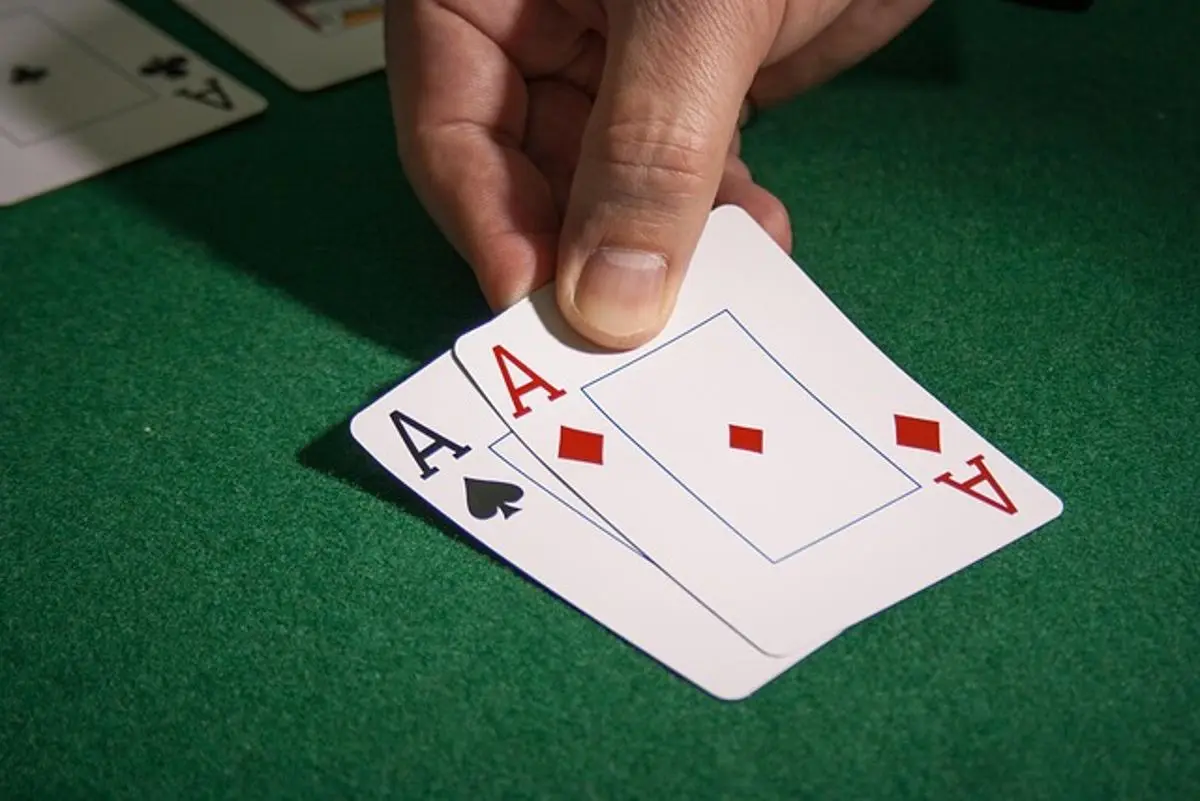 playing-cards-two-aces