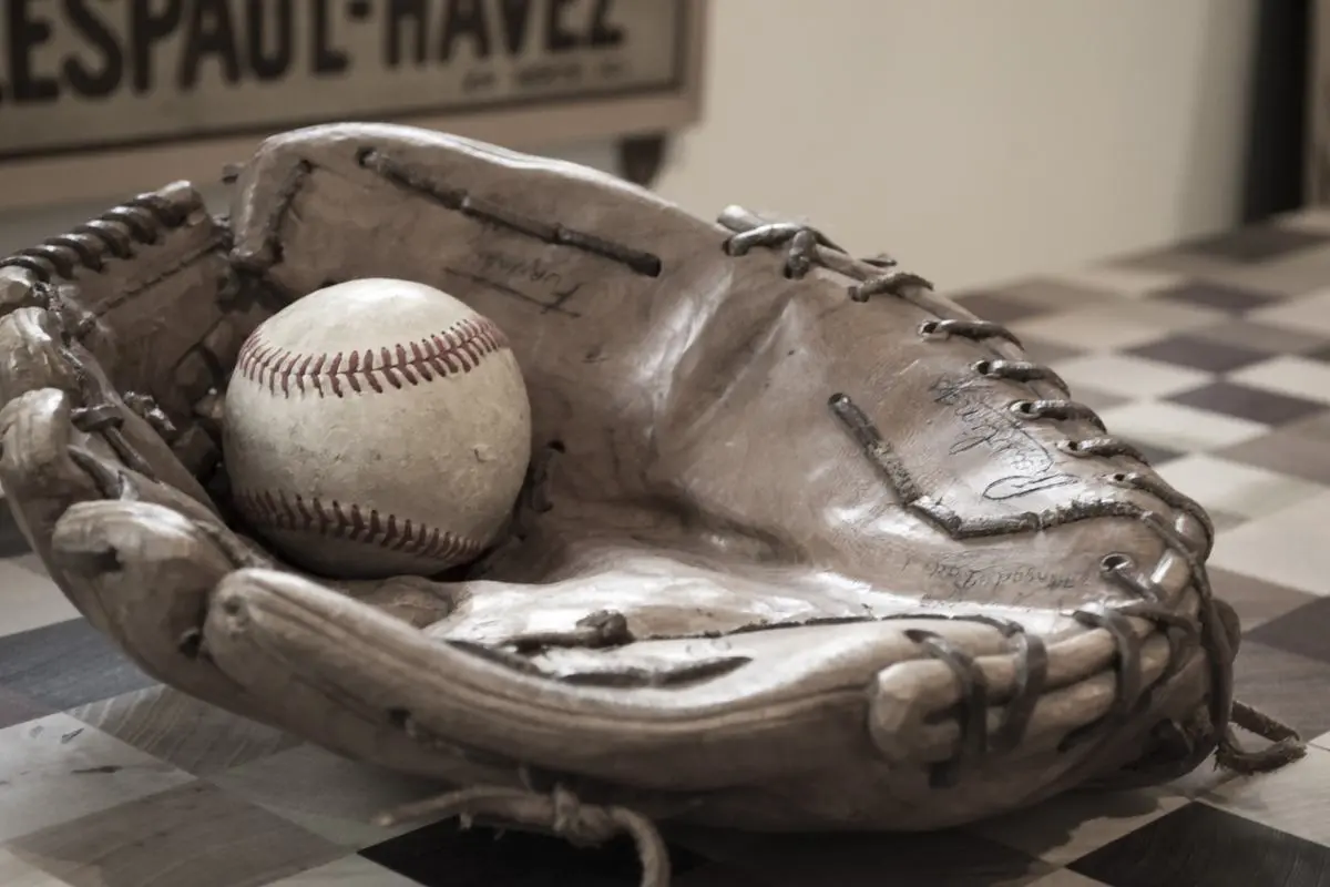 baseball-ball-and-glove