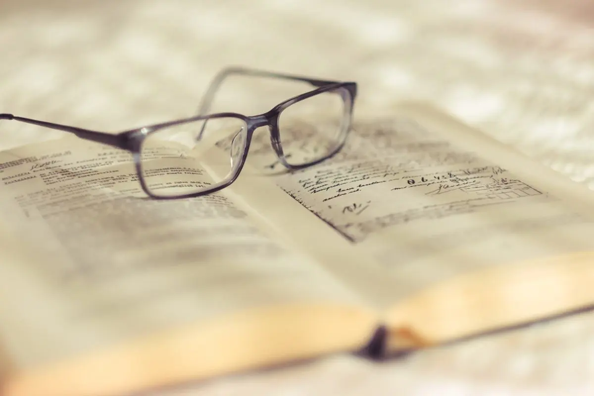 book-and-glasses