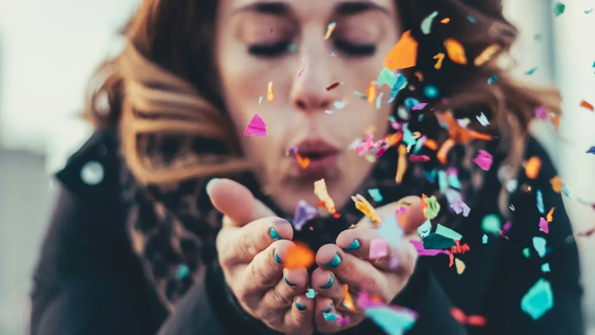 surprise-confetti
