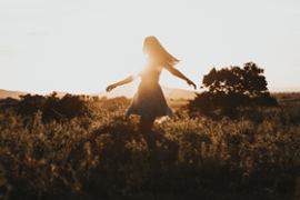 woman-dancing-happy