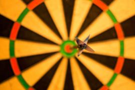 bulls-eye-darts