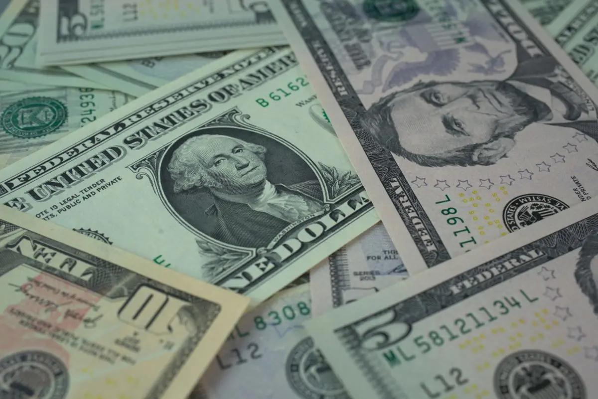 money-us-dollar-bills