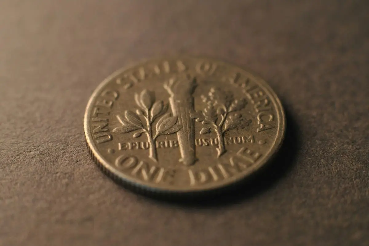close-up-photo-of-us-coin-dime