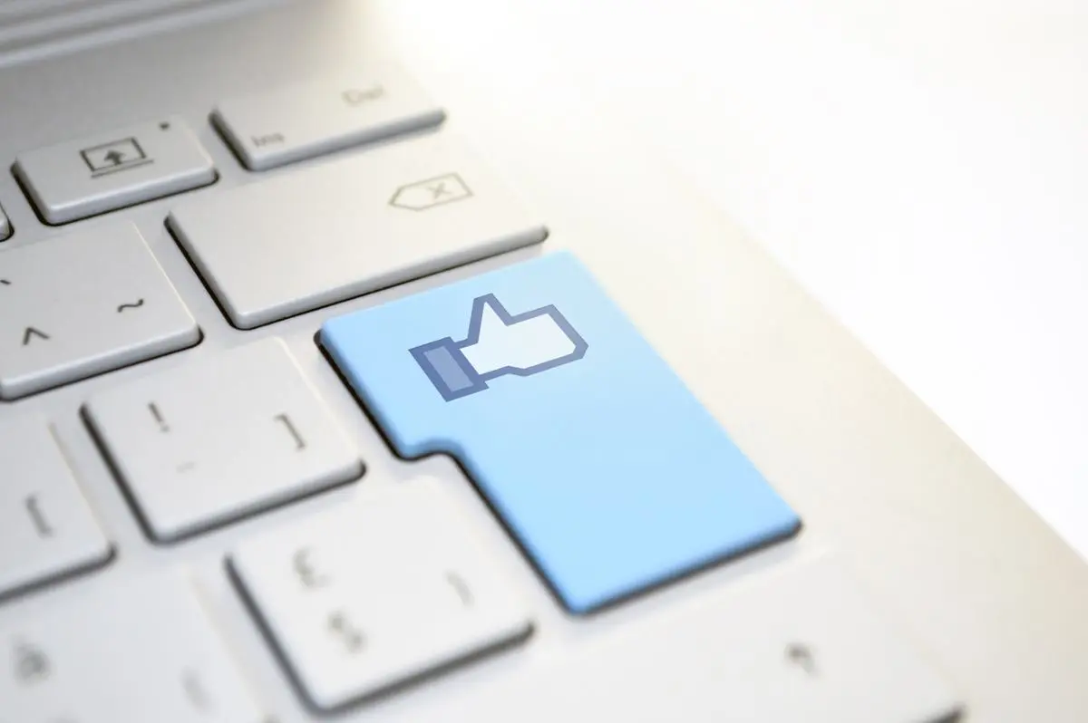 like-button-keyboard