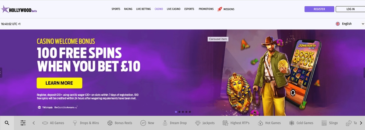 Hollywoodbets casino homepage, a site that accepts PaysafeCard alongside its £10 bet welcome offer.