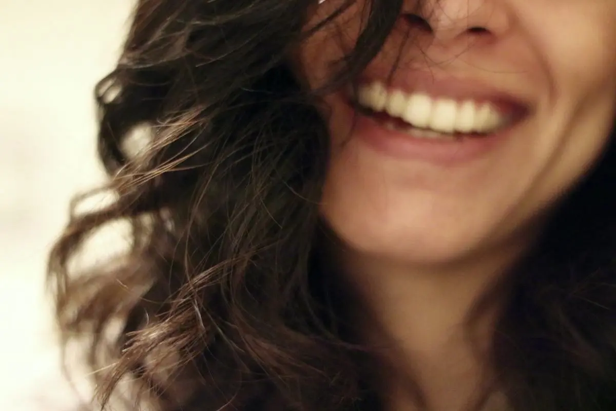 woman-laughing-smiling