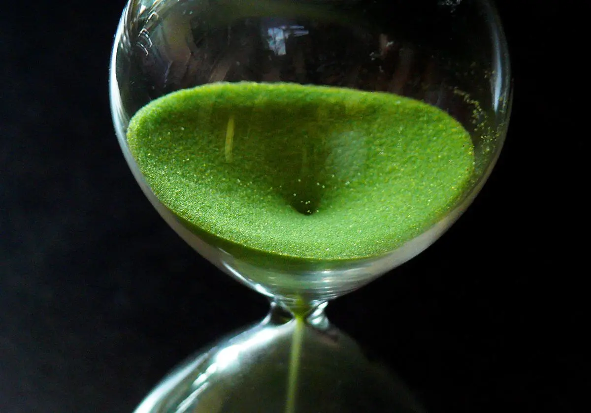 close-up-photo-of-hourglass