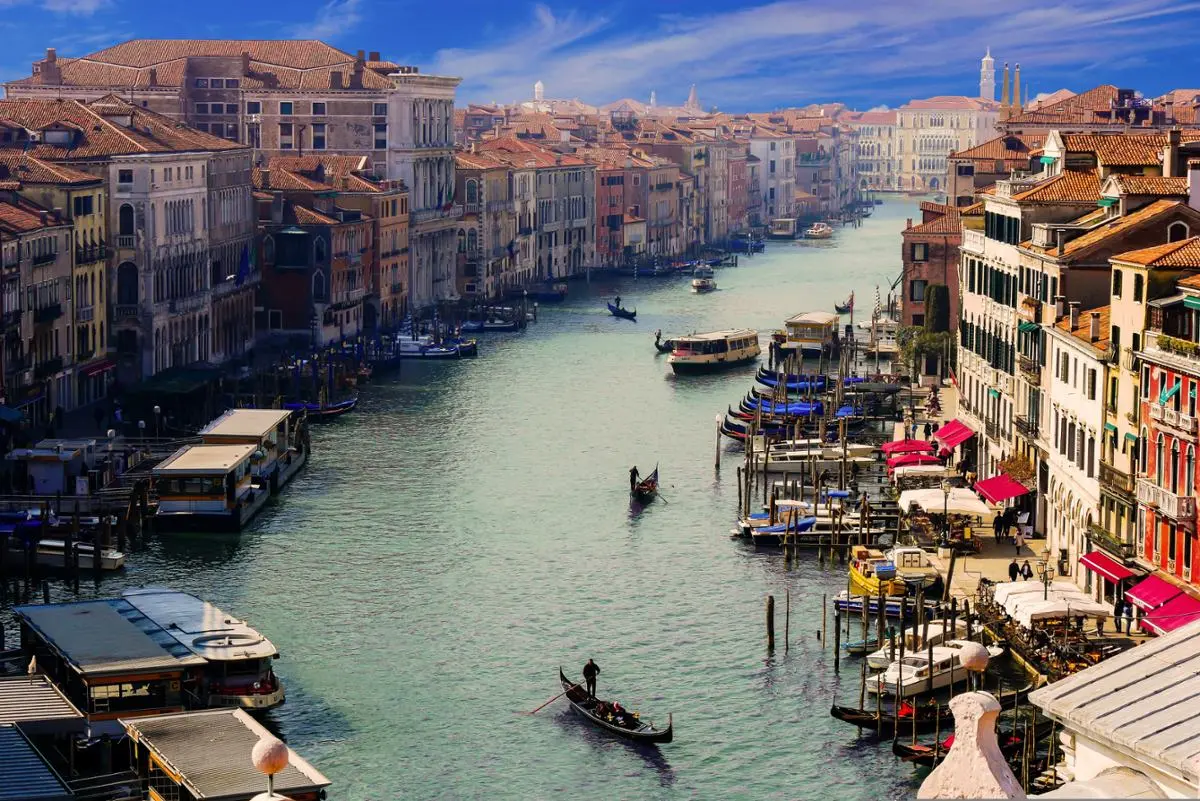 italy-venice-canale