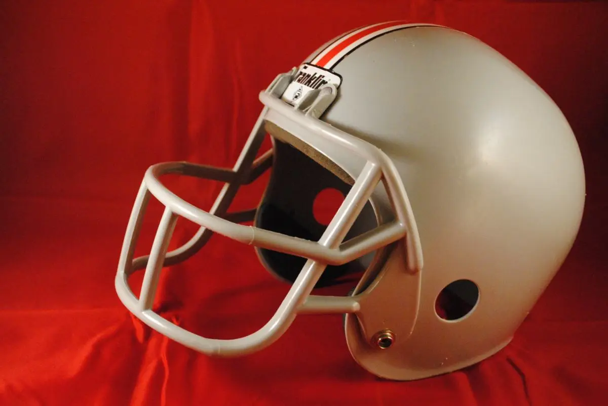 american-football-helmet