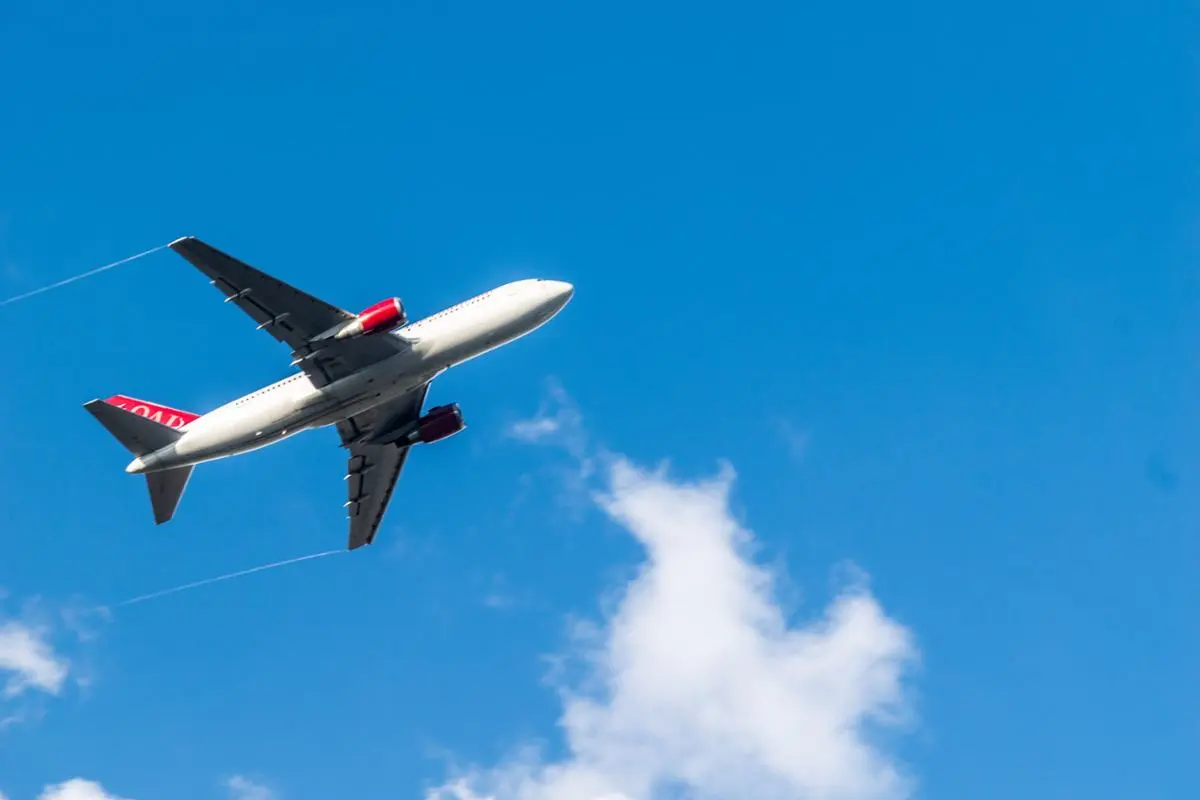 airplane-in-the-sky