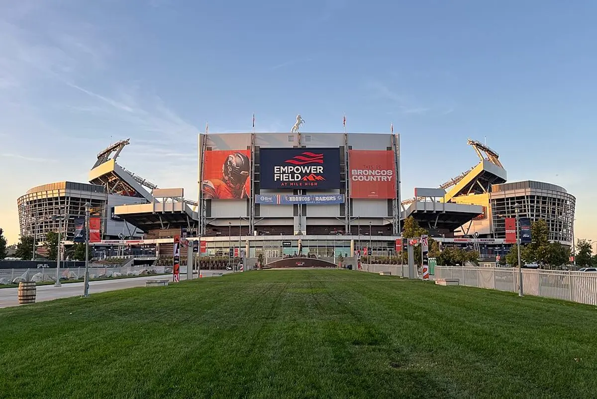 Denver Broncos Stadium, Empower Field at Mile High