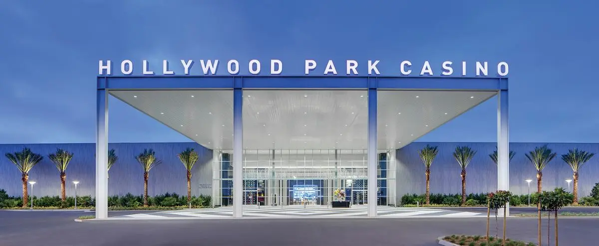 hollywood-park-casino-entrance