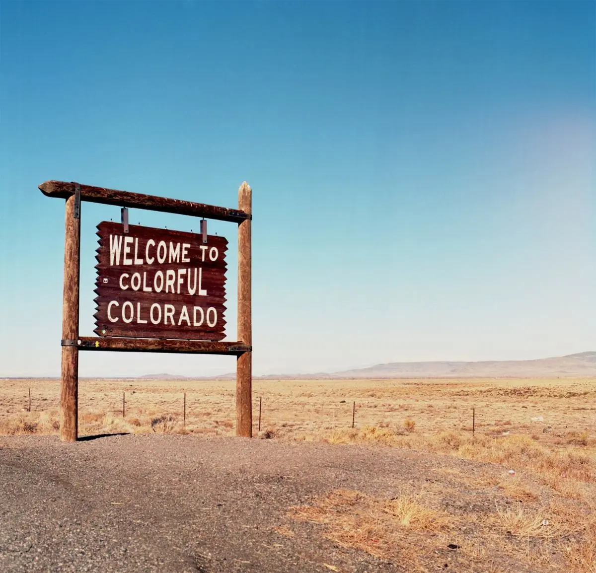 a-colorado-welcome-sign