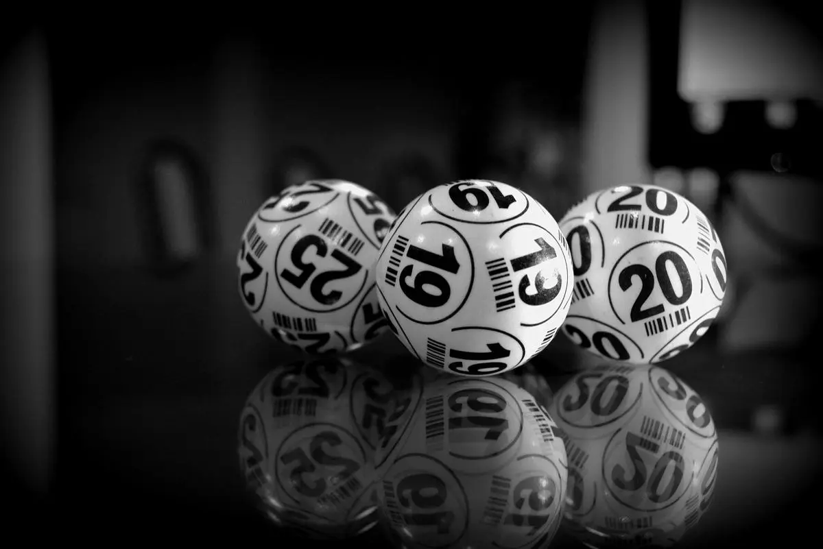 bingo-balls