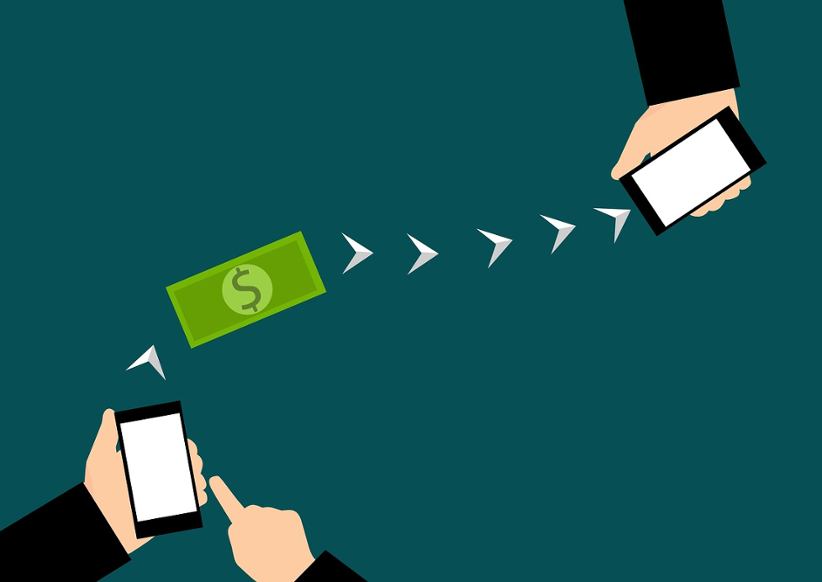 smartphone-transferring-money