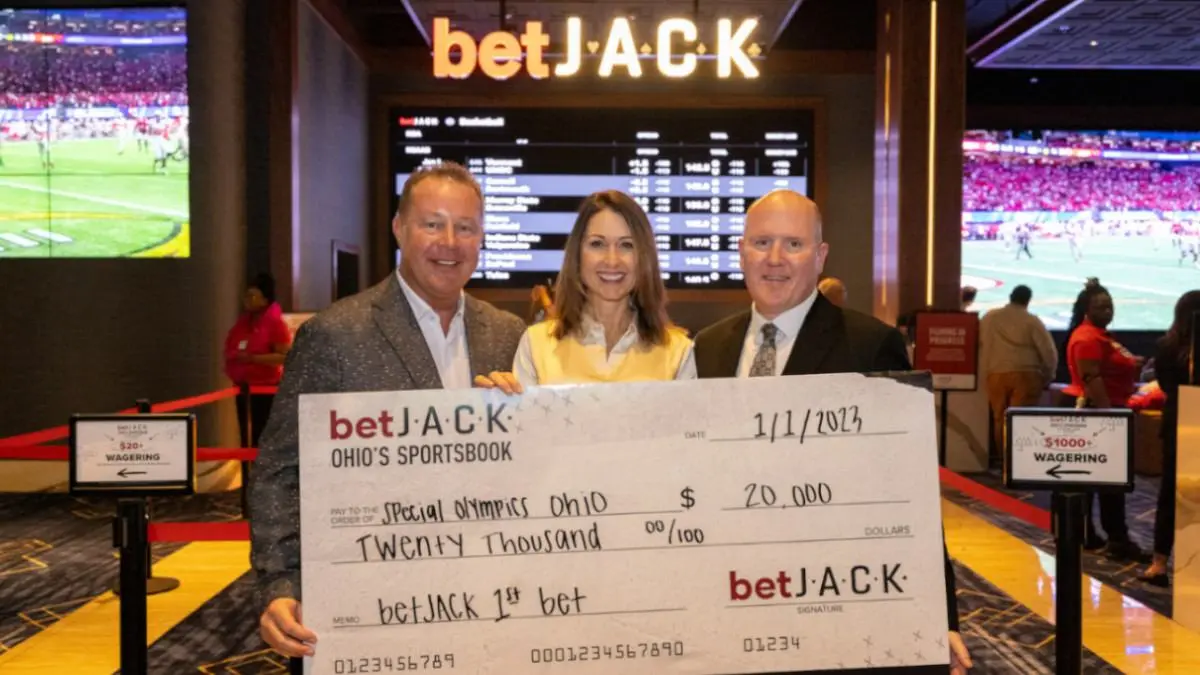 betjack-donation-check