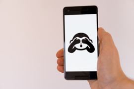 A phone image with an animated character showing unloaded page.