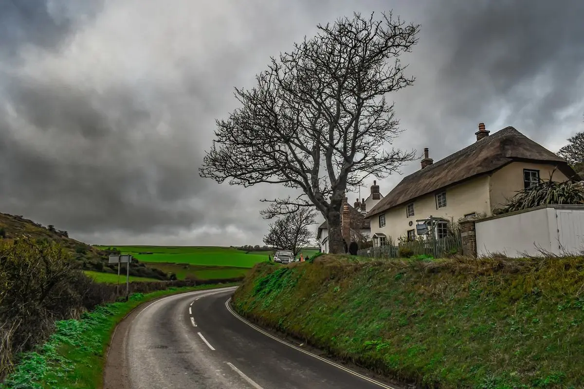 rural-road-in-the-uk