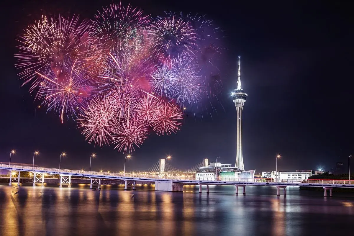 fireworks-macau-tower