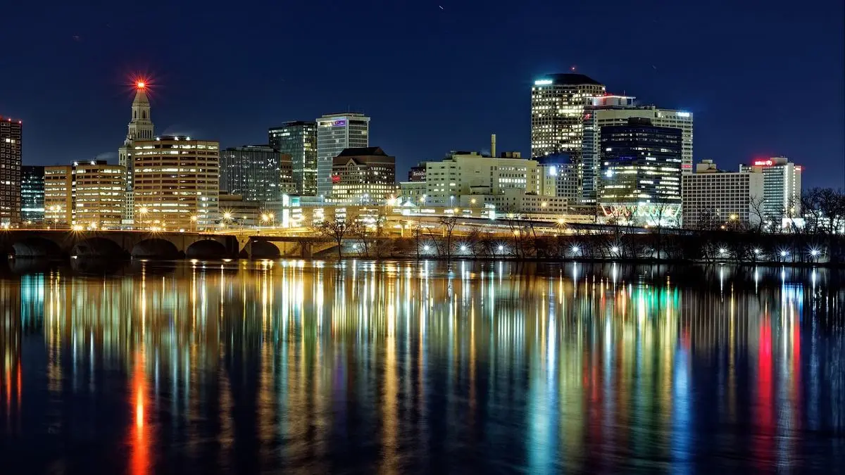 hartford-city-connecticut-at-night