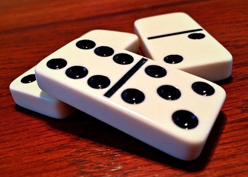 dominoes-tiles