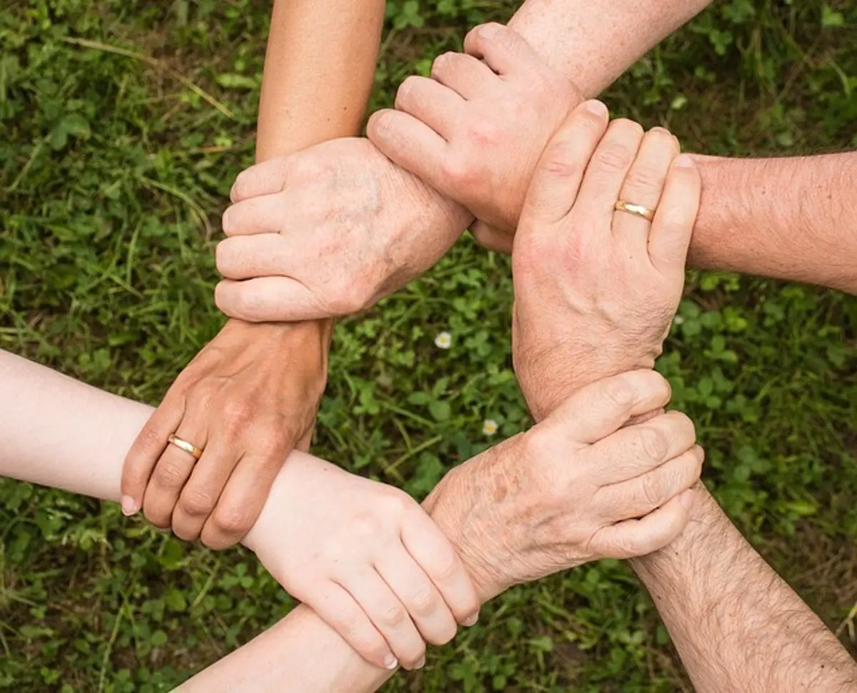 close-up-photo-of-hands-holding-each-other