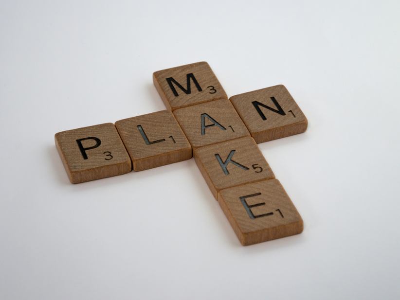 make-plan-written-with-wooden-tiles