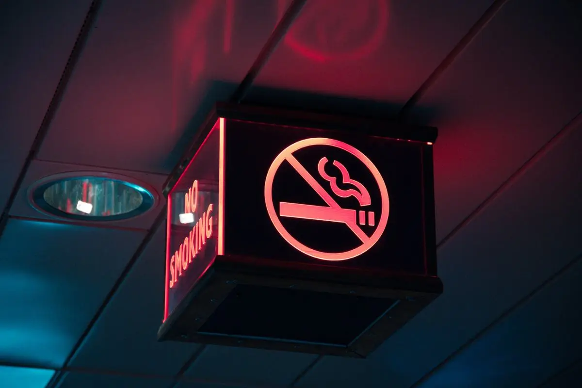 no-smoking-led-sign