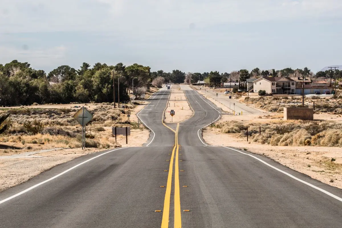 road-splitting-in-two