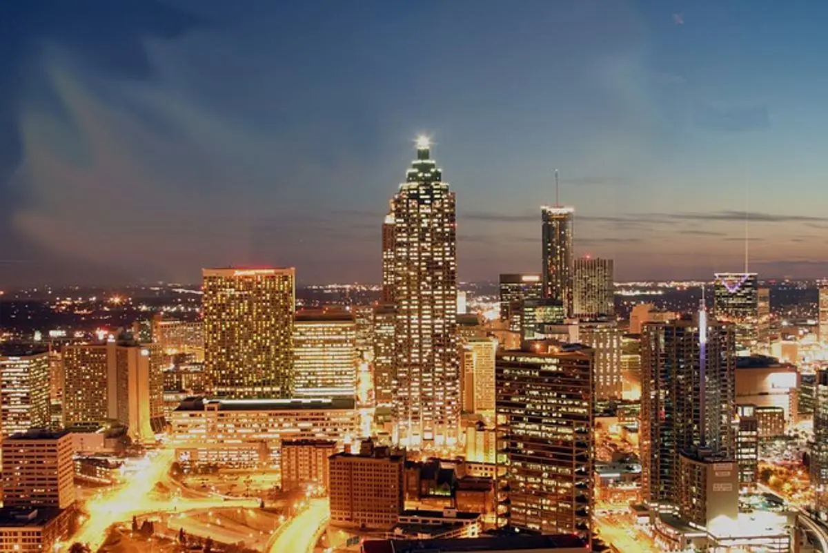 atlanta-georgia-cityscape-at-night