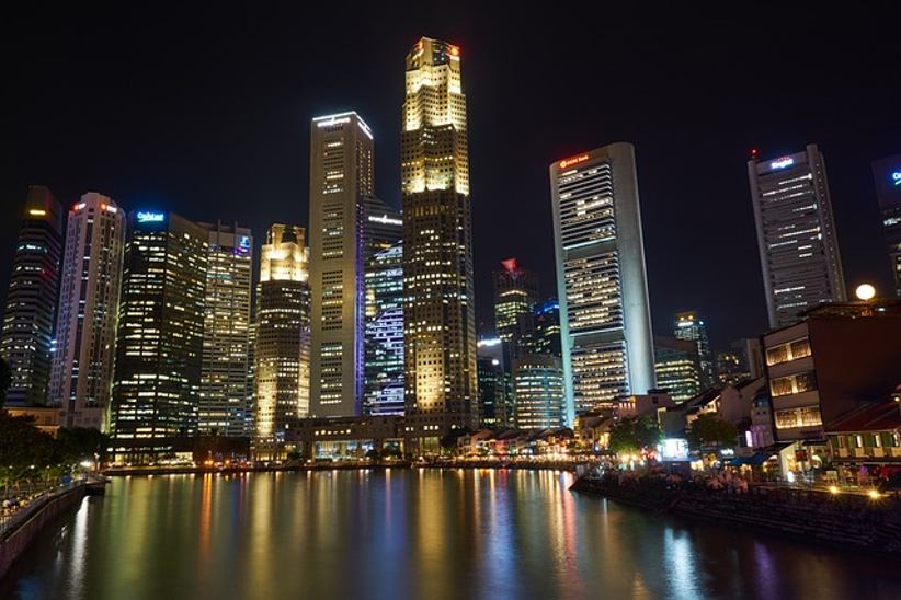 singapore-cityscape-at-night