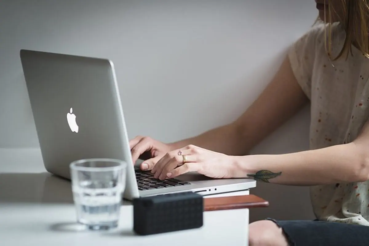 woman-working-on-a-laptop