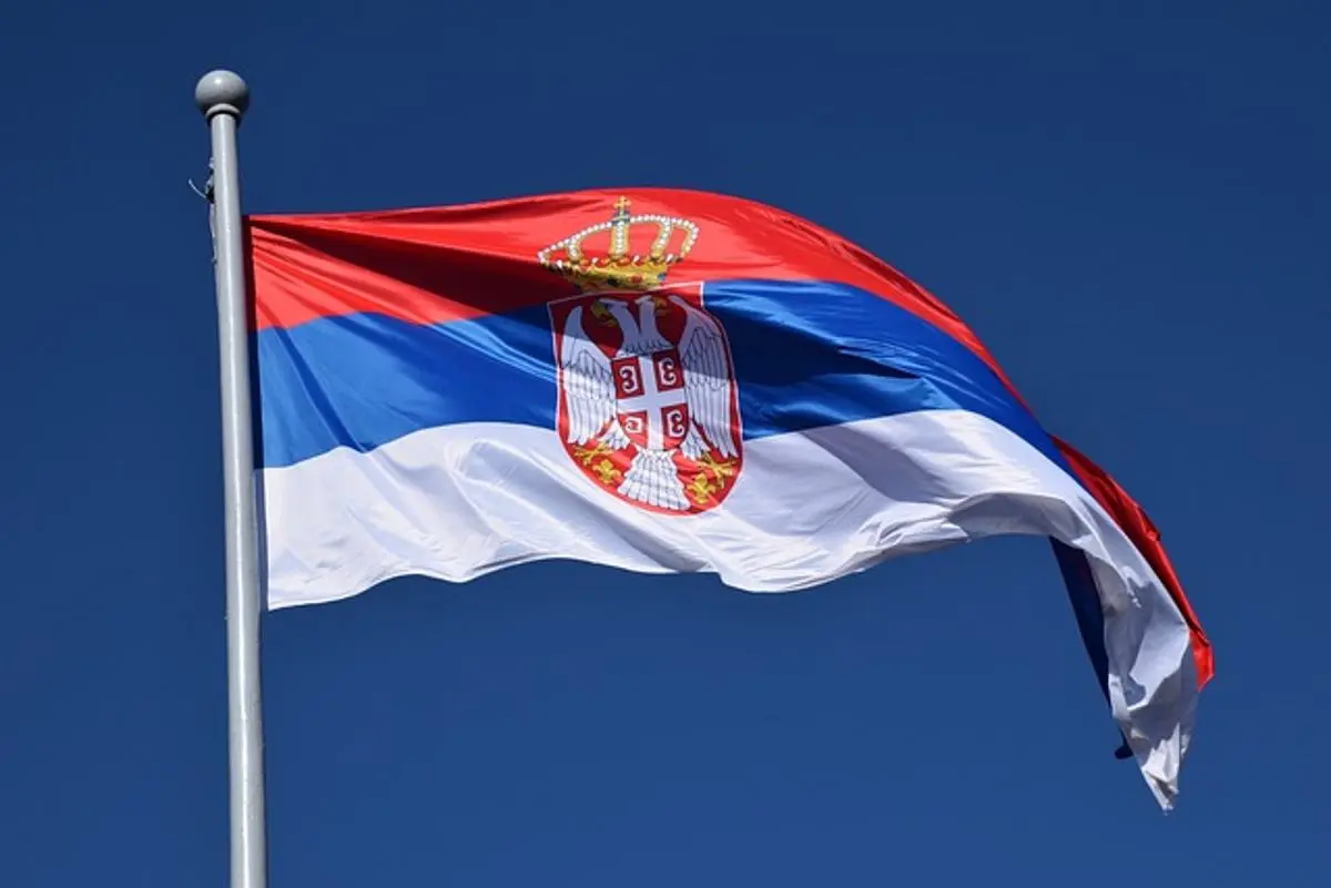 serbian-flag-on-a-pole