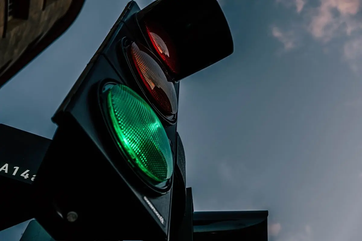 green-traffic-light