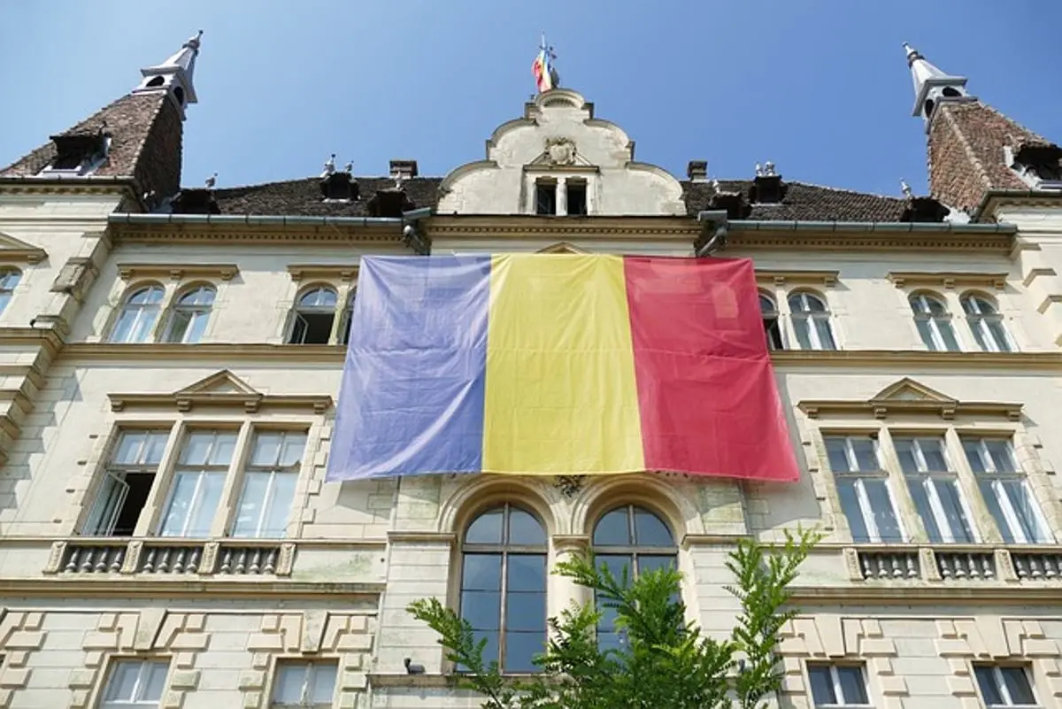 romanian-flag-on-a-building