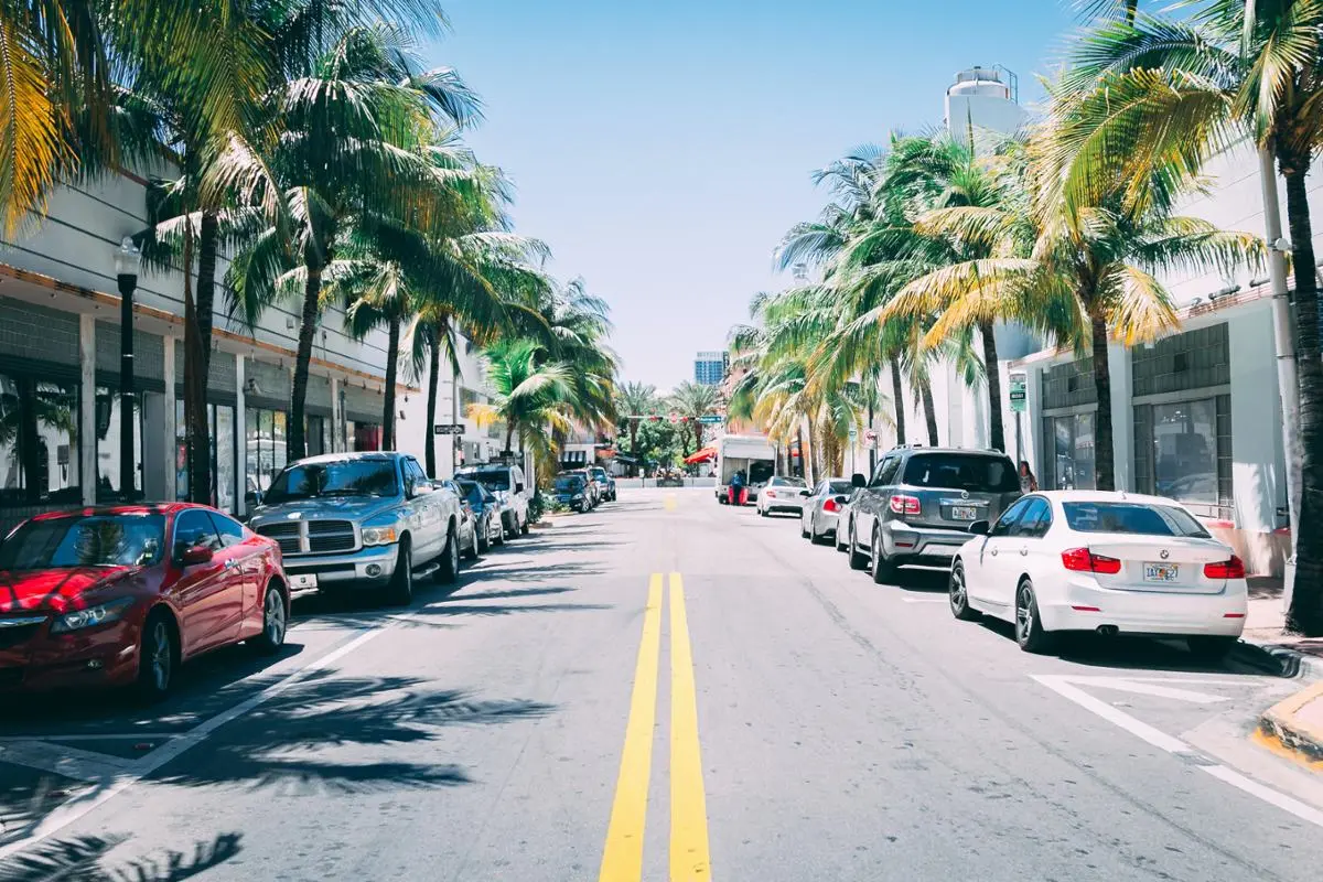 florida-busy-street