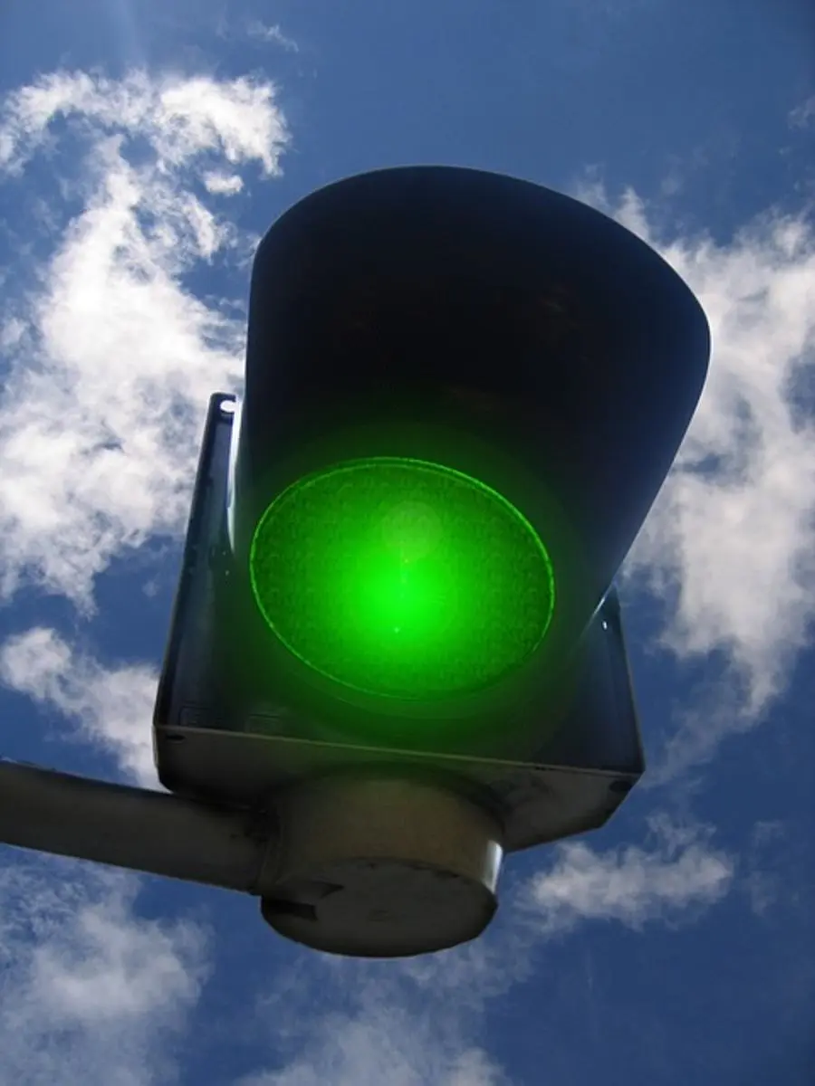 green-traffic-light